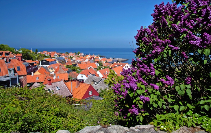 Blick auf Gudhjem in Bornholm