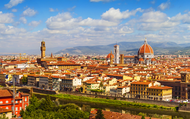 Florenz Panorama Ponte Vecchio,Palazzo Vecchio,Kathedrale Santa Maria del Fiore und Basilika Santa Croce von Piazzale Michelangelo (Toskana),Italien)