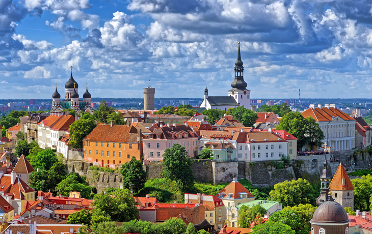 Blick auf Domberg mit Alexander-Newski-Kathedrale in Tallinn