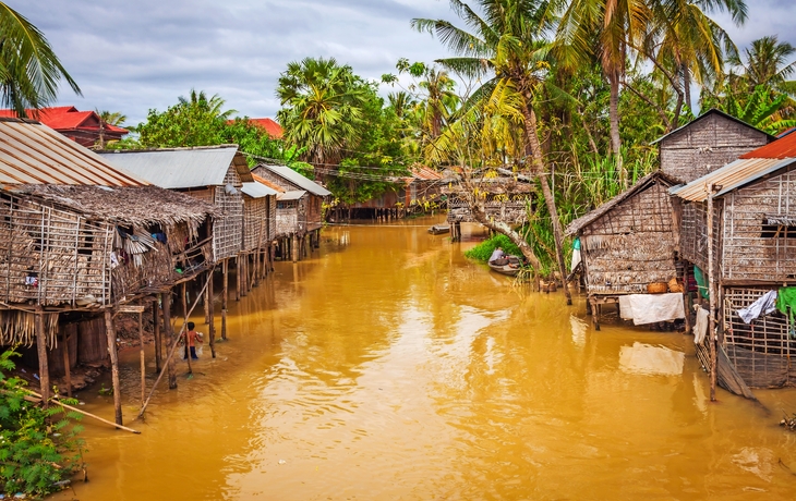 Typisches Haus auf dem Tonle Sap See, Kambodscha.